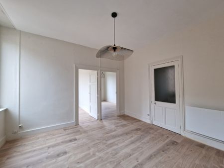 Location Appartement 3 pièces 45m² COUZON AU MONT D OR 69270 - Photo 2