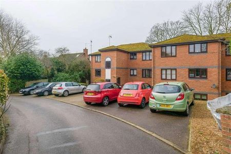 St Michaels Court, Ruscombe, Twyford, Reading, RG10 - Photo 5