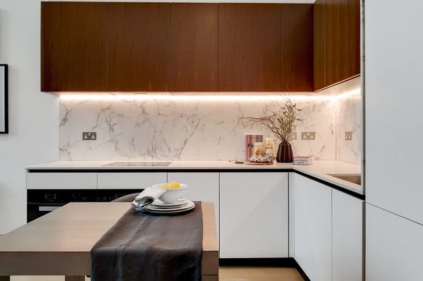 Buckingham Gate, Westminster SW1E - Photo 1