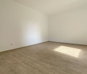 *** Attraktive 2-Zi.-Whg. mit Duschbad in Schlossparknähe! *** - Photo 3