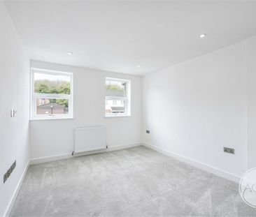 High Street, Green Street Green, ORPINGTON, London - Photo 3