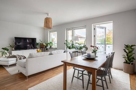 Älvsjö Torg - Foto 3