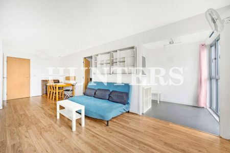 2 bedroom Flat To Let Total Size: 776 SQ FT - Photo 2