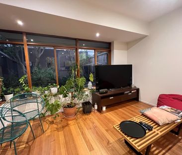 South Yarra - Photo 4