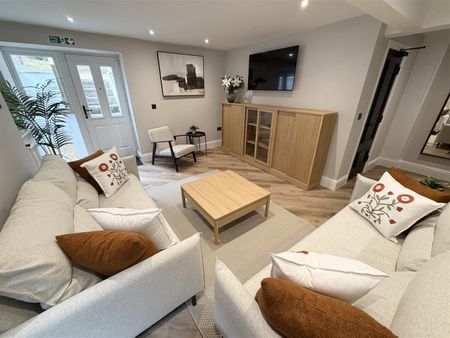 Whetstone Lane, Birkenhead - Photo 5