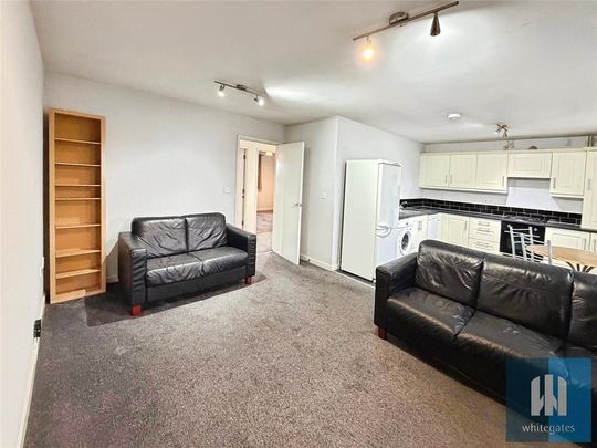 2 bedroom penthouse to rent - Photo 1