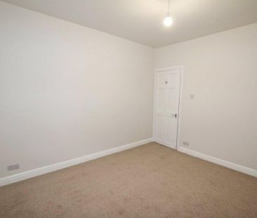 2 bedroom maisonette to rent - Photo 5