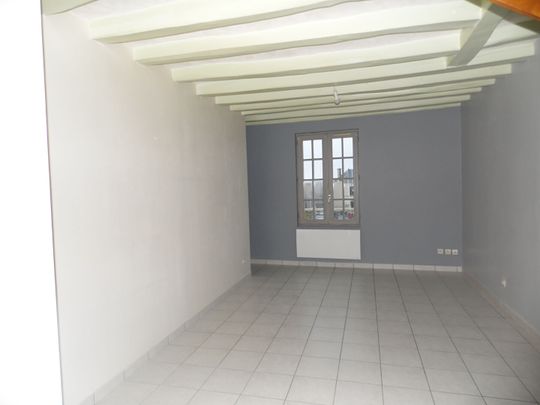 Location appartement 3 pièces, 60.00m², Brissac-Quincé - Photo 1