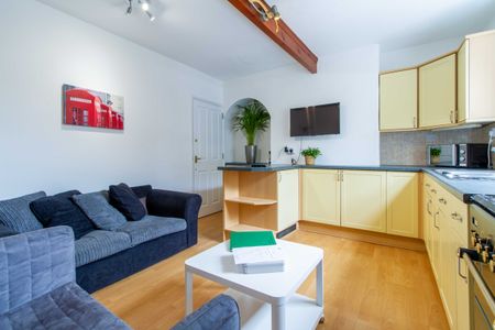 Room 1 - Photo 2