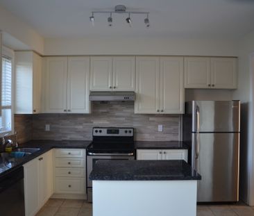 For Lease - 88 Mack Clement Lane, Richmond Hill, Ontario - Photo 4