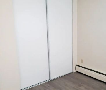 Plaza Towers, Ottawa — 1 Bedroom - Photo 3