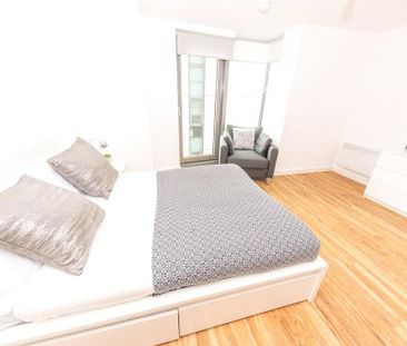 Studio to rent - Photo 1