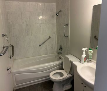 For Lease - 2245 Eglinton Avenue Unit# 1009, Toronto, Ontario - Photo 6