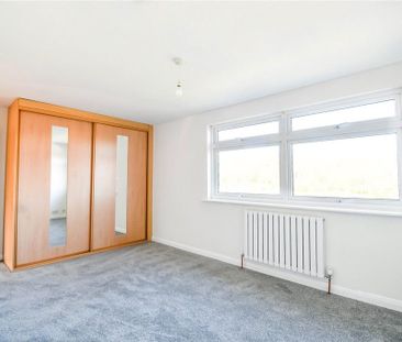 4 bedroom detached house to rent - Photo 5