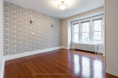 Detached Home For Lease | E9036091 - Photo 4