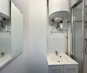 APPARTEMENT T2 37m² - REIMS HYPER CENTRE - Photo 3