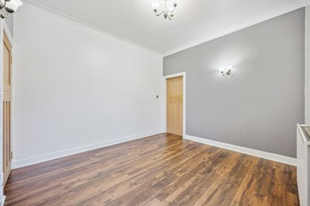 4 bedroom semi-detached bungalow to rent - Photo 3