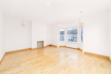 Hillfield Road, West Hampstead, London - Photo 2