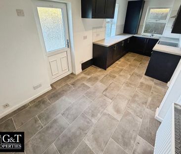 3 bedroom semi-detached house to rent - Photo 6