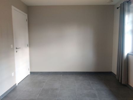 Gelijkvloers appartement met 2 slaapkamers en terras. - Foto 4