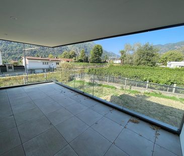 NUOVA COSTRUZIONE, ELEGANTE CON AMPIA TERRAZZA - Photo 3