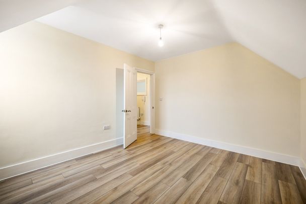 2 Bed Flat, Beaconsfield Villas, BN1 - Photo 1