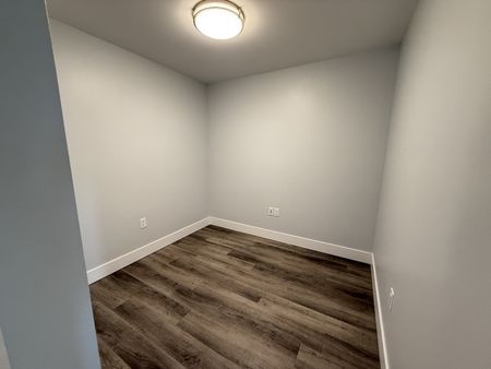 210 First Avenue West - 202 - Photo 3