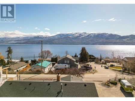 Lower suite – Picturesque Peachland! - Photo 2
