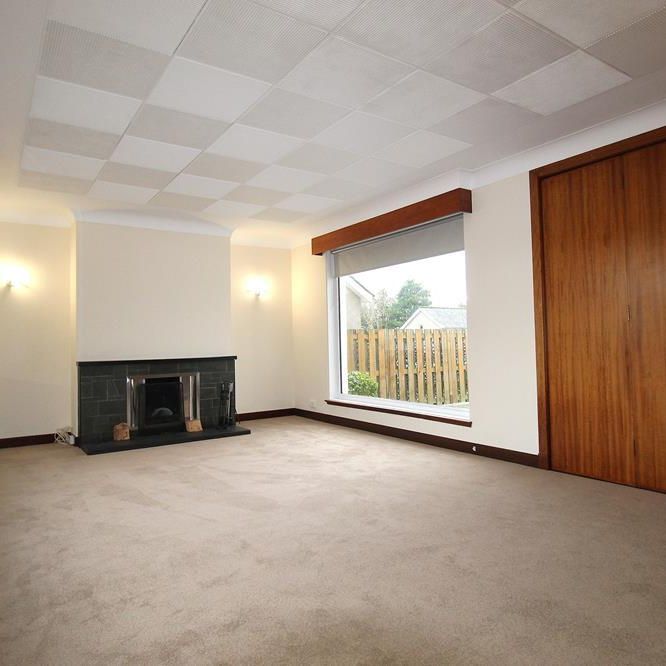 4 bedroom detached house to rent - Photo 1