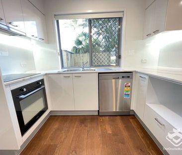 Unit 21 15 Alter Street Wynnum West - Photo 2