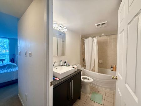 For Lease - 51 Baffin Court Unit# 303, Richmond Hill, Ontario - Photo 5