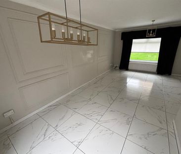 3 bedroom end of terrace house to rent - Photo 3