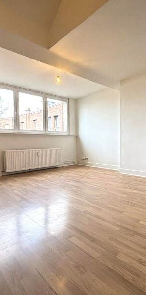Duplex te huur in Brussel voor € 1.150 met 2 slaapkamers - Photo 1