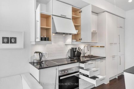 For Lease - 199 Richmond Street Unit# 1008, Toronto, Ontario - Photo 4