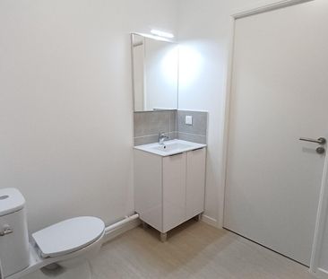 location Appartement T2 DE 46.47m² À SAVIGNY LE TEMPLE - Photo 4