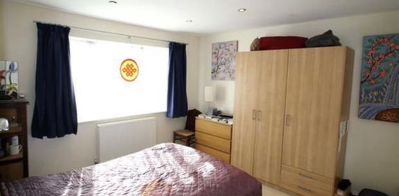 4 Bed Maisonette, St. Davids Close, HA9 - Photo 2
