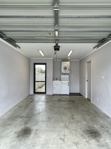 Fully Furnished 3-Bedroom Home in Ebdentown - Photo 4