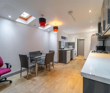 6 bedroom house to rent - Photo 5