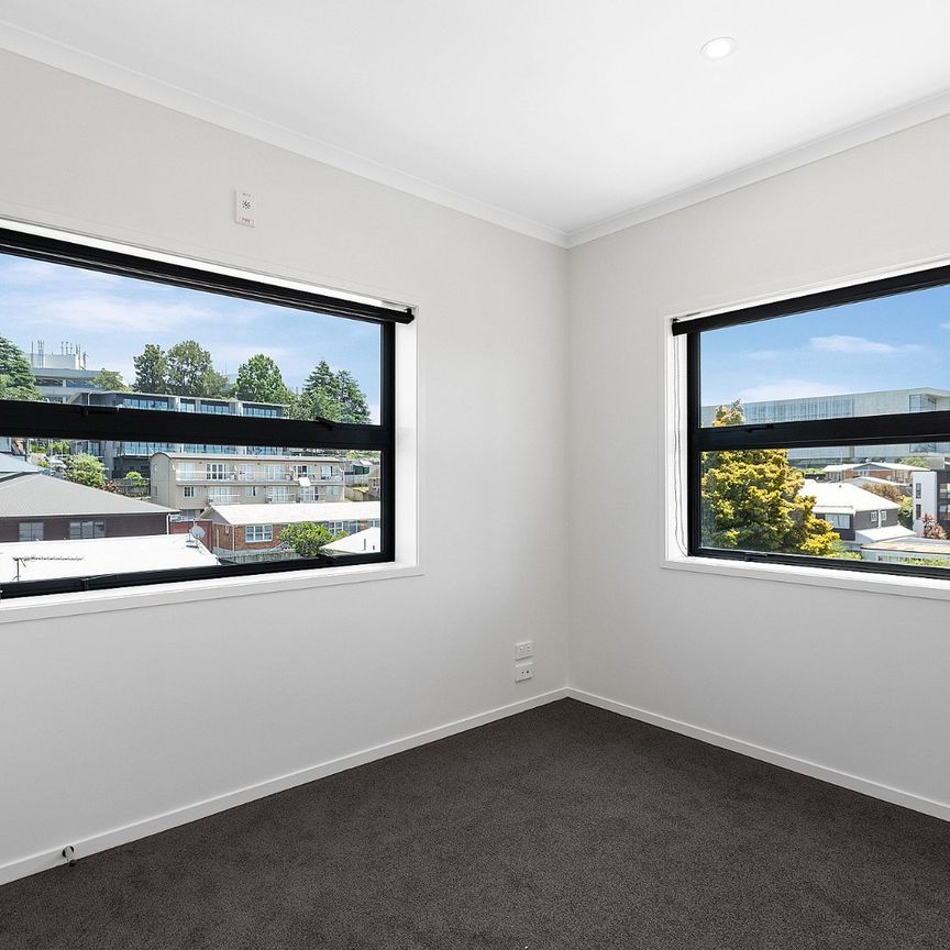 2/89 Aurora Terrace, Hillcrest — - Photo 1