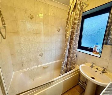 Beddow Avenue, Bilston, WV14 - Photo 2