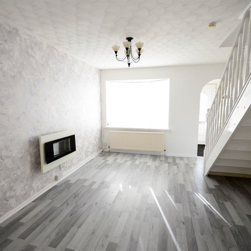 2 bed house to rent in Dykes Way, Windy Nook, NE10 - Photo 1