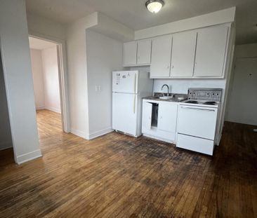 3½ à louer — Montréal (Rosemont–La Petite-Patrie) — 1 250 $/mois — ... - Photo 2
