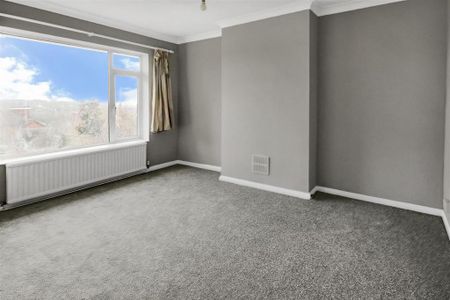 2 bedroom semi-detached bungalow to rent - Photo 2