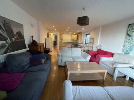 15 Streamline Mews, SE22, London - Photo 2