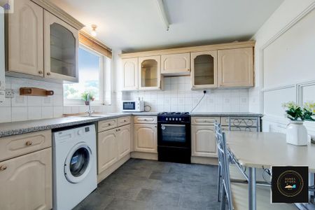 5 bedroom flat share to rent - Photo 3