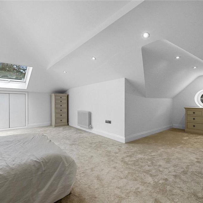 6 bedroom detached house to rent - Photo 1