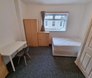 Studio to rent - Photo 6