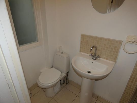 1 bedroom property to rent - Photo 1