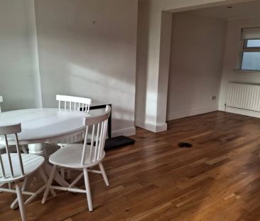 4 Kingsdale Park - Photo 2