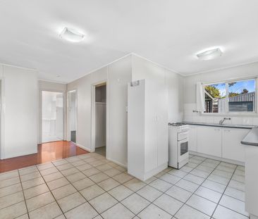 11A Hillside St, Newtown, Qld 4350 - Photo 2